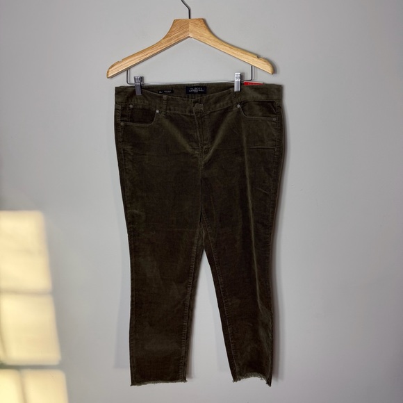 Talbots Pants - NEW $99 Talbots Women’s Slim Ankle Corduroy Straight Pants Frayed hem